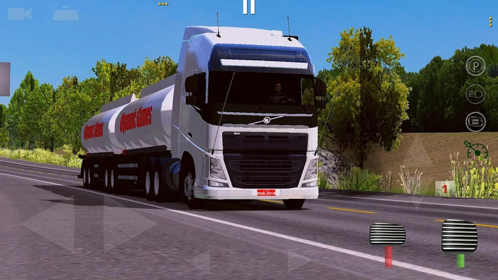 World Truck Driving Simulator gameplay screenshot 3