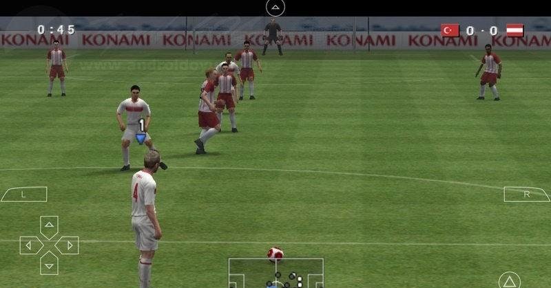 Pro Evolution Soccer 2014 screenshot 4