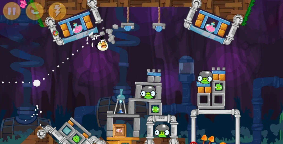 Angry Birds Classic screenshot 2